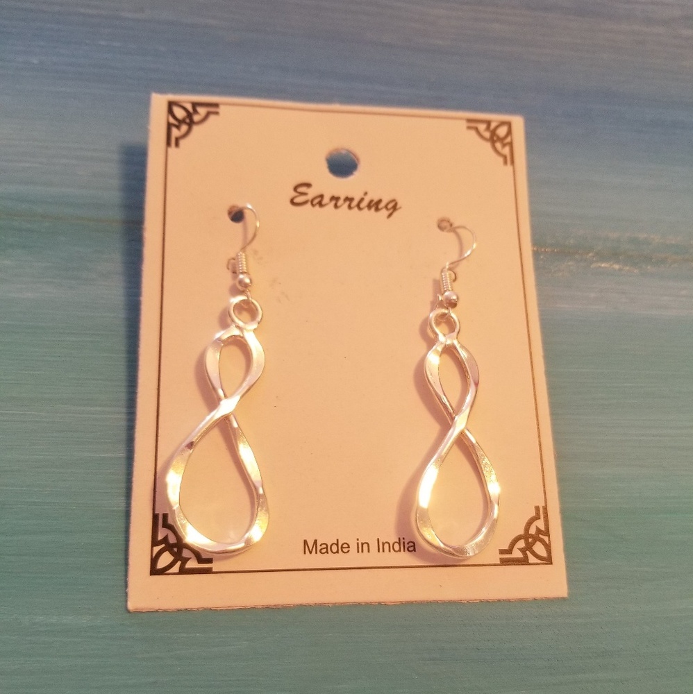 Handmade Boho Style pinkhouse Infinity Earrings - Picture 3 of 4